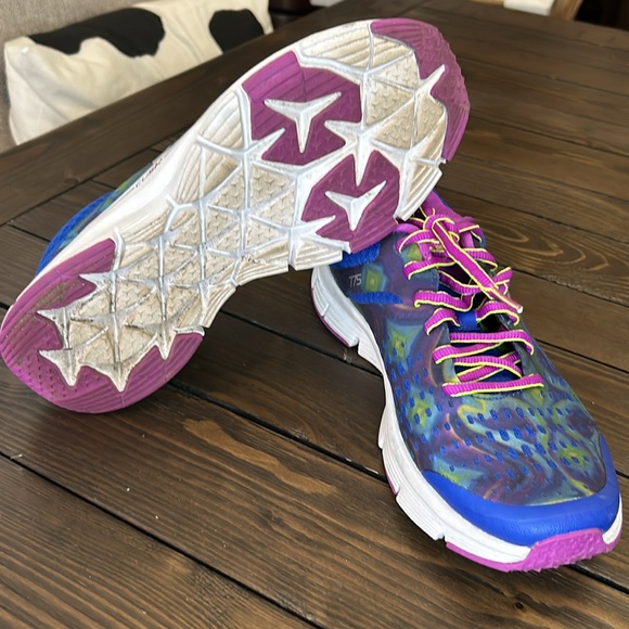 New Balance 775 Running Shoes - Picture 6 of 7